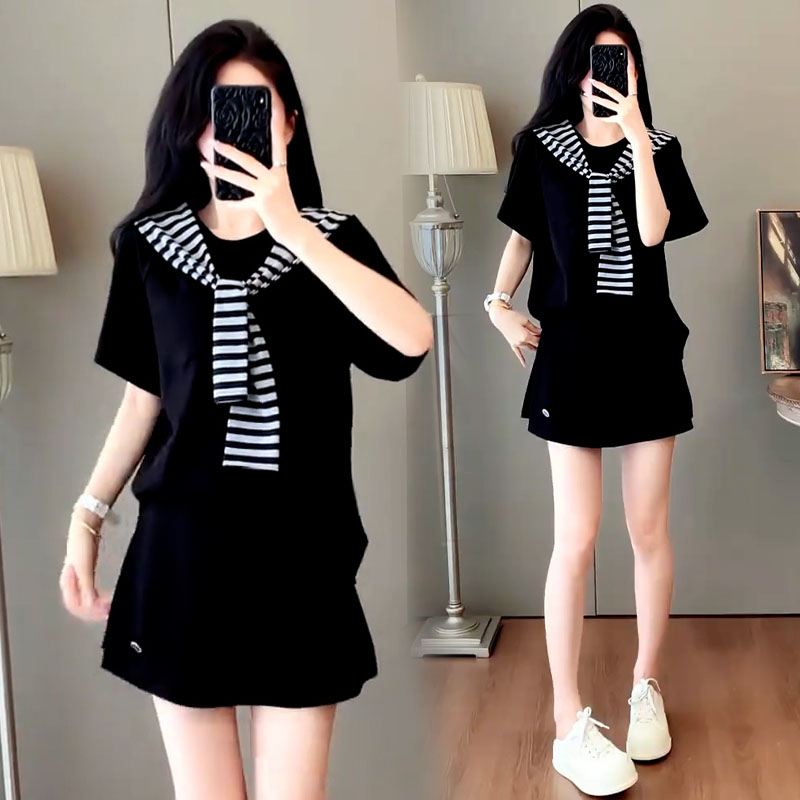 休闲小个子套装女2025年夏季新款休闲减龄宽松短袖t恤裤裙两件套