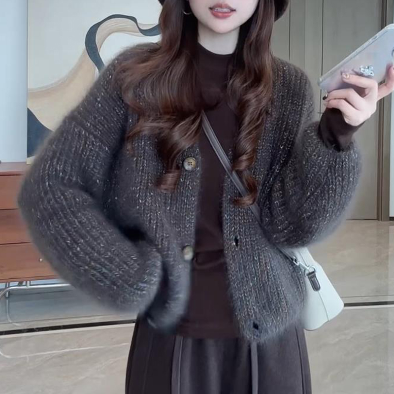 V领针织毛衣外套2025秋冬新款气质小香风宽松开衫软糯高级感女装