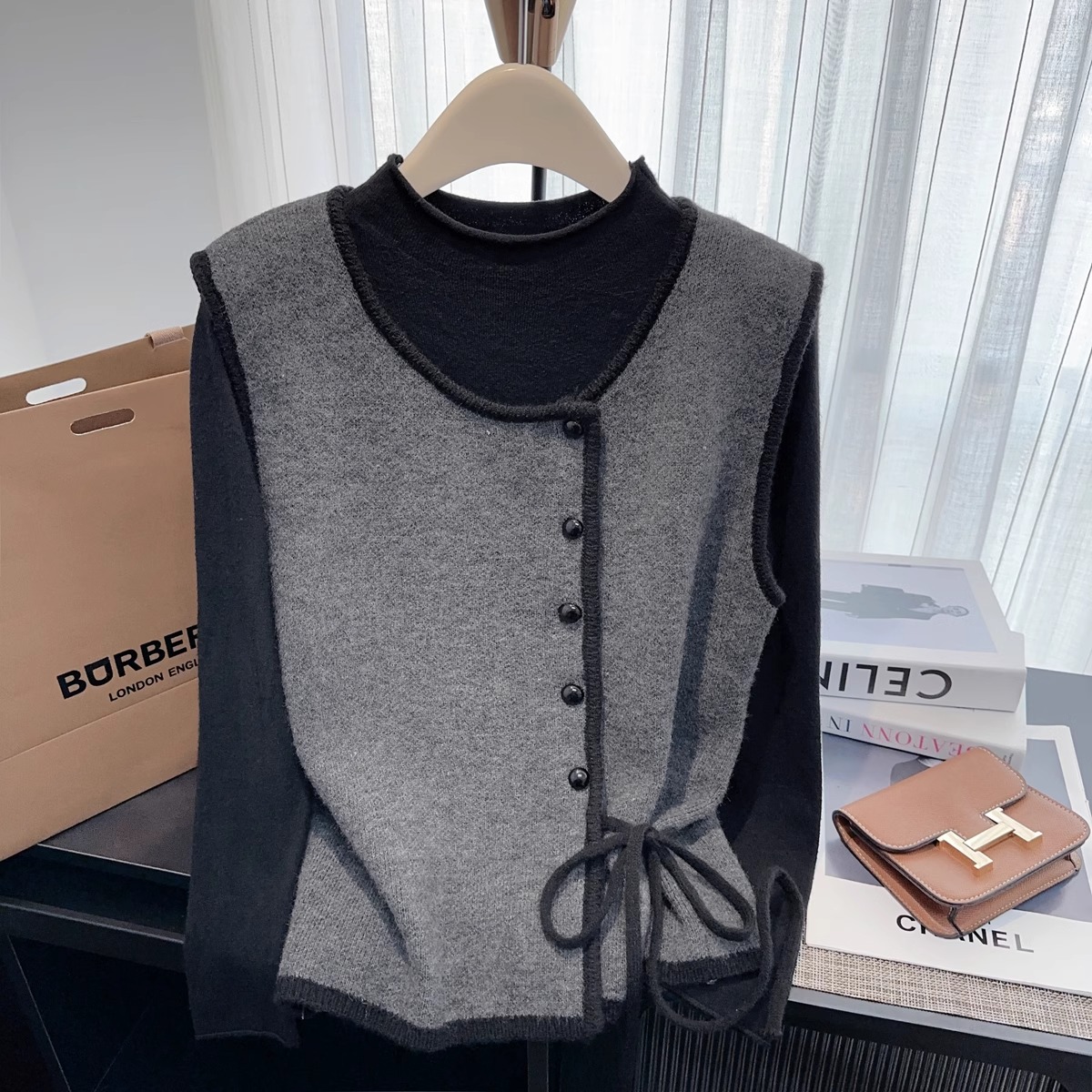 半高领黑色打底上衣女秋季大码穿搭设计感内搭叠穿针织马甲两件套