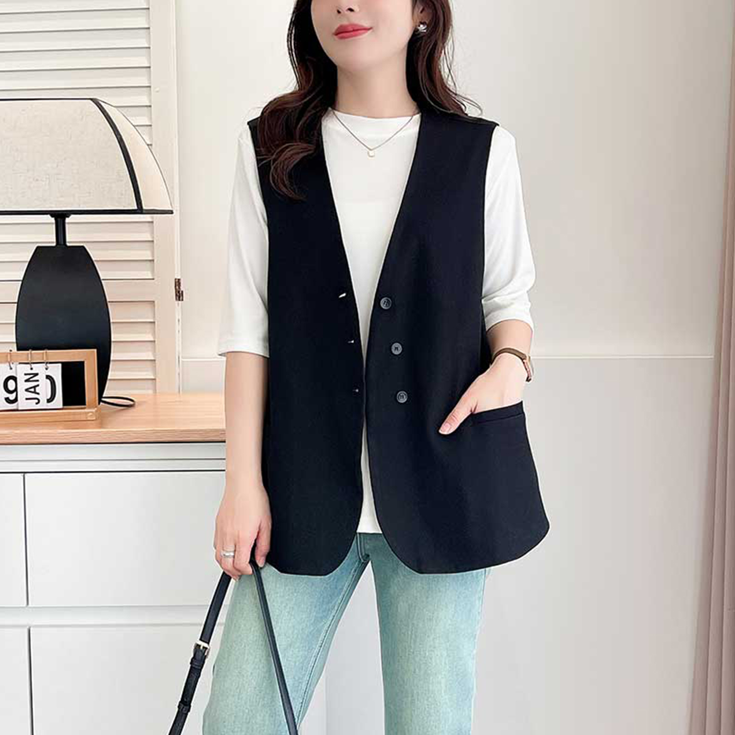 2025秋冬马甲新款V领女大码显瘦修身马夹舒适透气宽松外穿打底