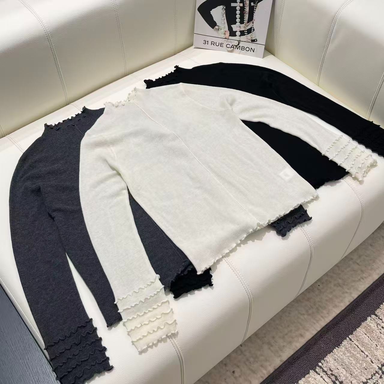 熙薇【甜飒切换】2025秋季新款时尚百搭半高领少女感毛衣H6015