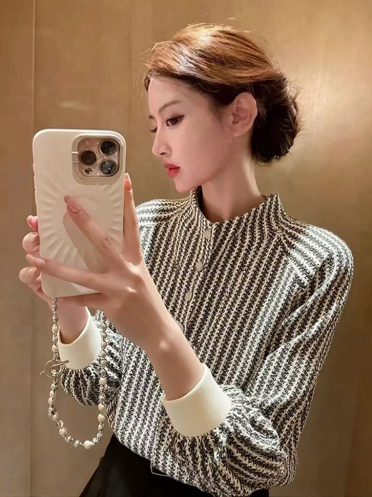 毛衣冬季独特超好看洋气减龄上衣小众轻奢不撞款高级感条纹打底衫