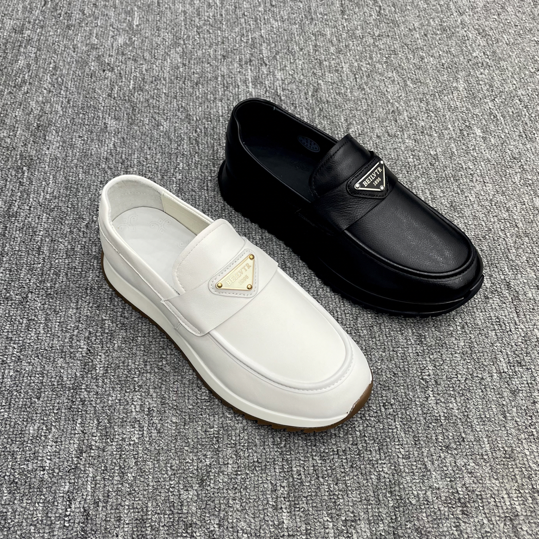 W高端品质纯皮时尚休闲男鞋895