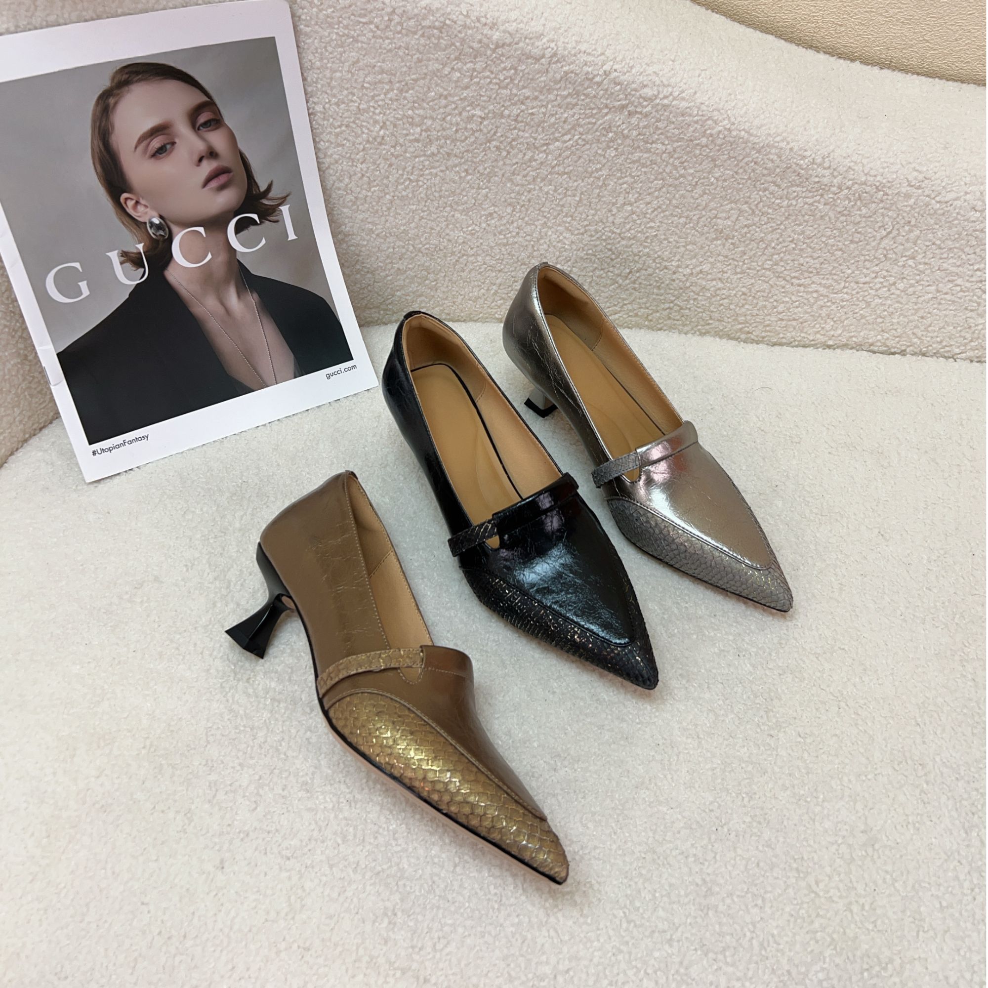 2025春季新款  尖头拼接真皮细跟软底浅口中跟单鞋205-39