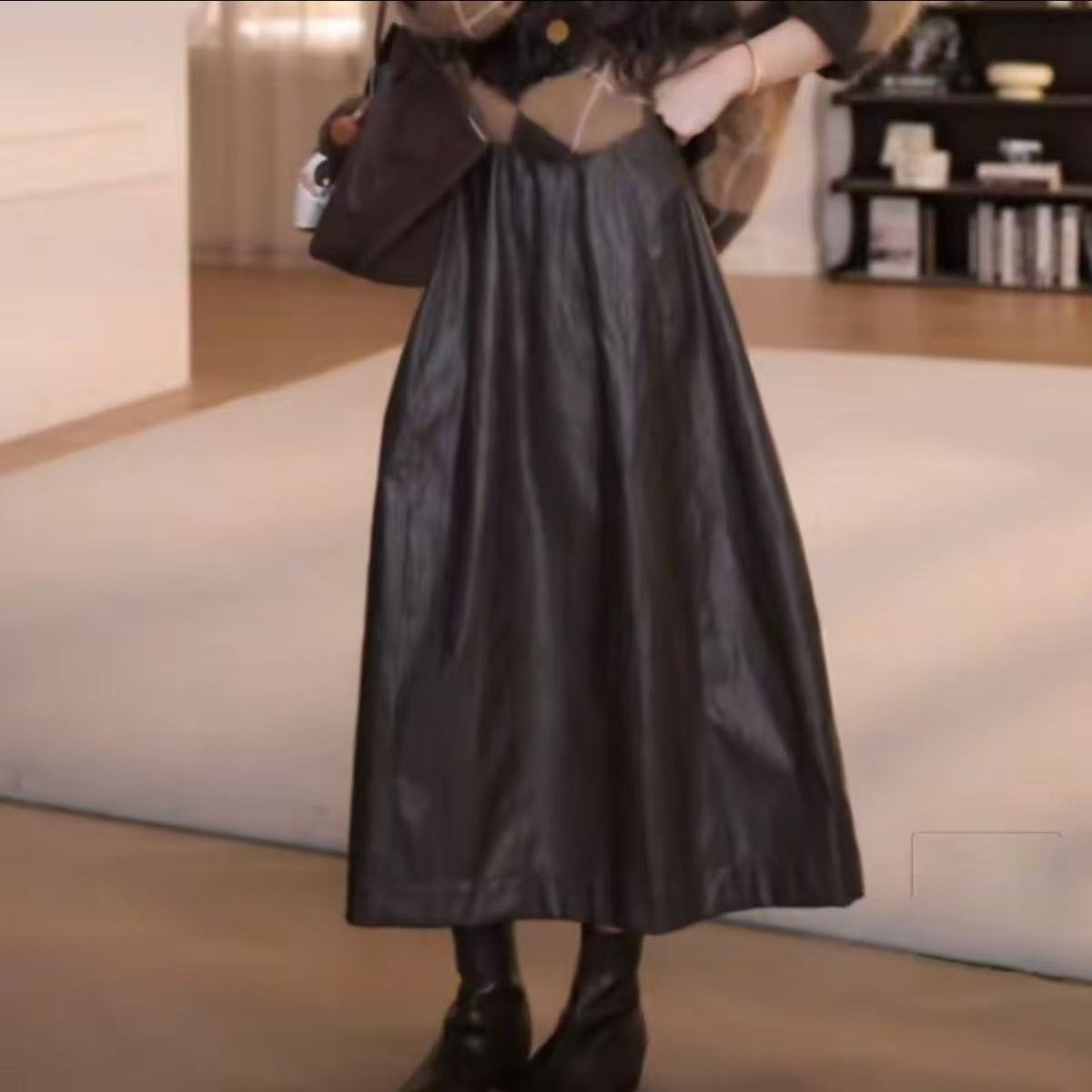 早秋显瘦气质休闲松紧腰皮裙半身裙