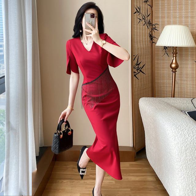 红色礼服鱼尾连衣裙女夏季正式场合高级感轻奢名媛气质包臀长裙子