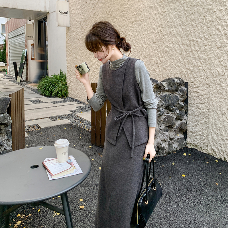 高级感灰色毛呢马甲半身裙套装女秋冬季韩系轻熟风优雅气质三件套