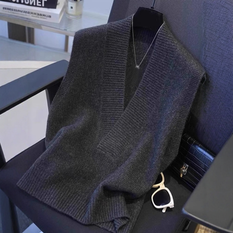 法式轻奢高级感V领针织马甲女2026秋冬新款气质百搭无袖坎肩上衣