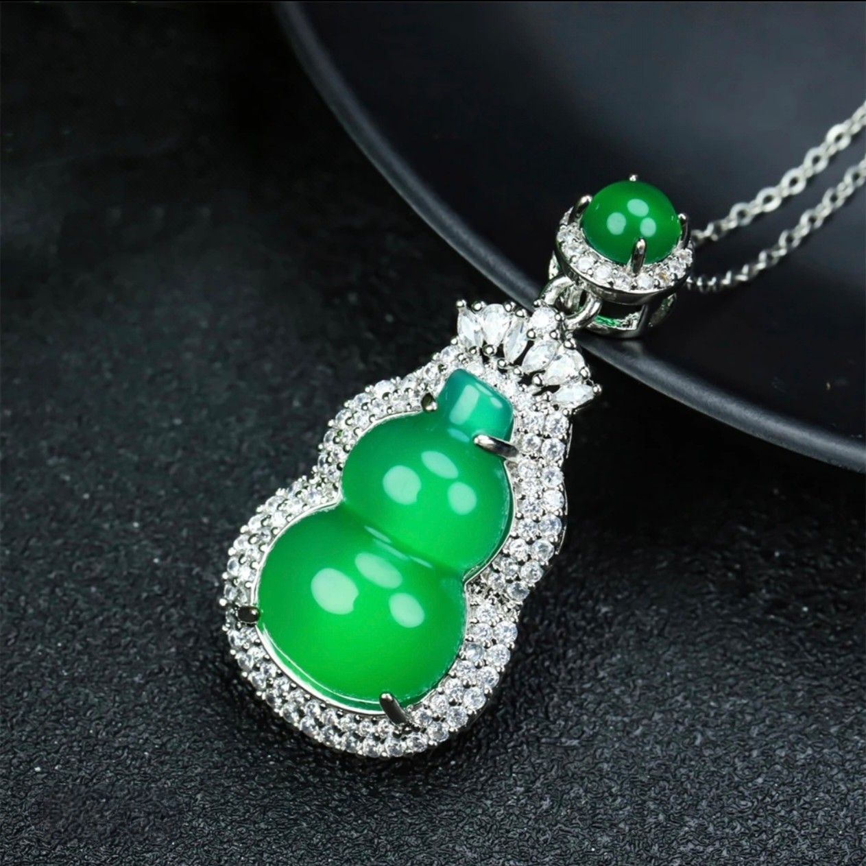高冰阳绿天然珠宝玛瑙葫芦吊坠精美挂件