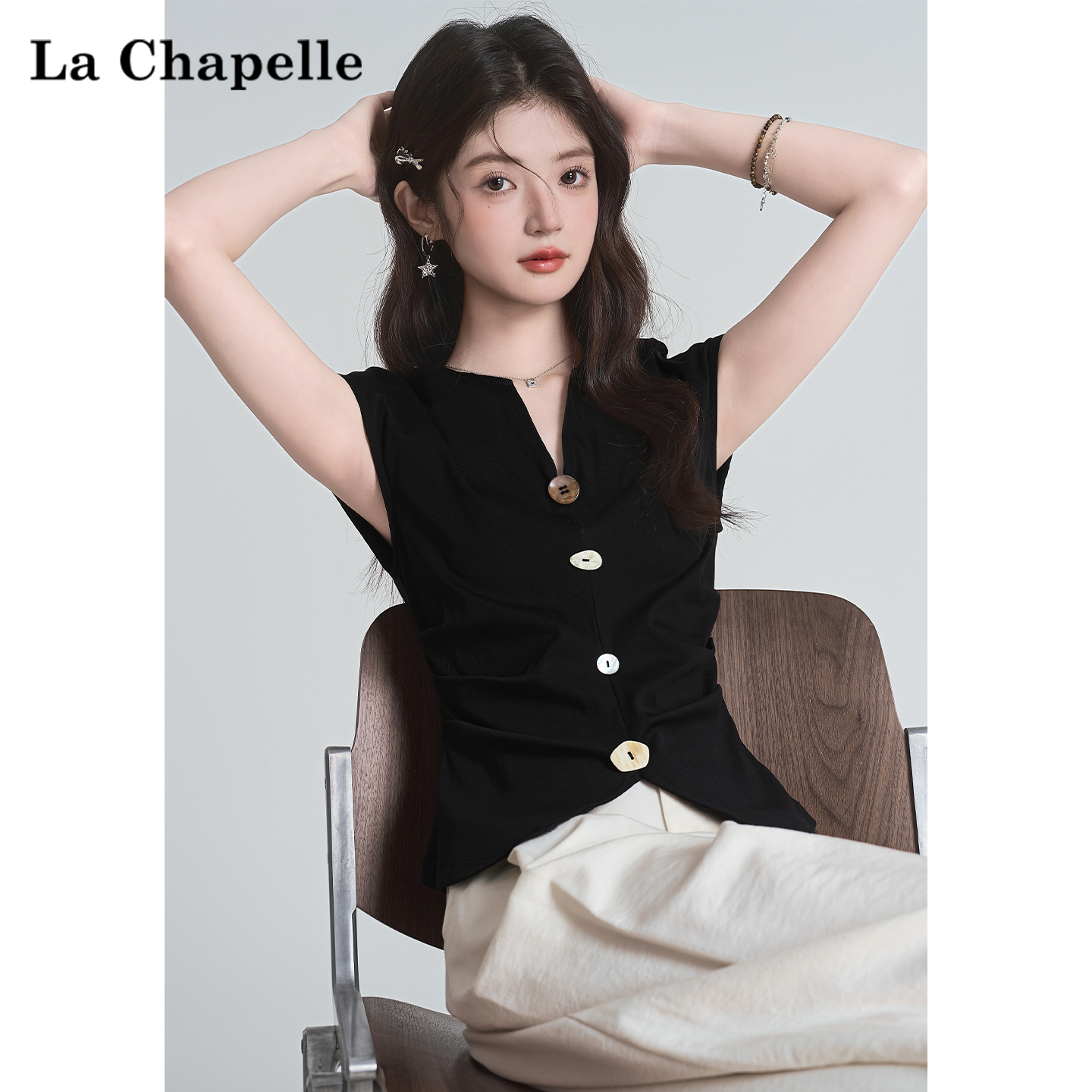 拉夏贝尔法式复古高级感V领短袖T恤女夏季高端洋气小衫收腰上衣