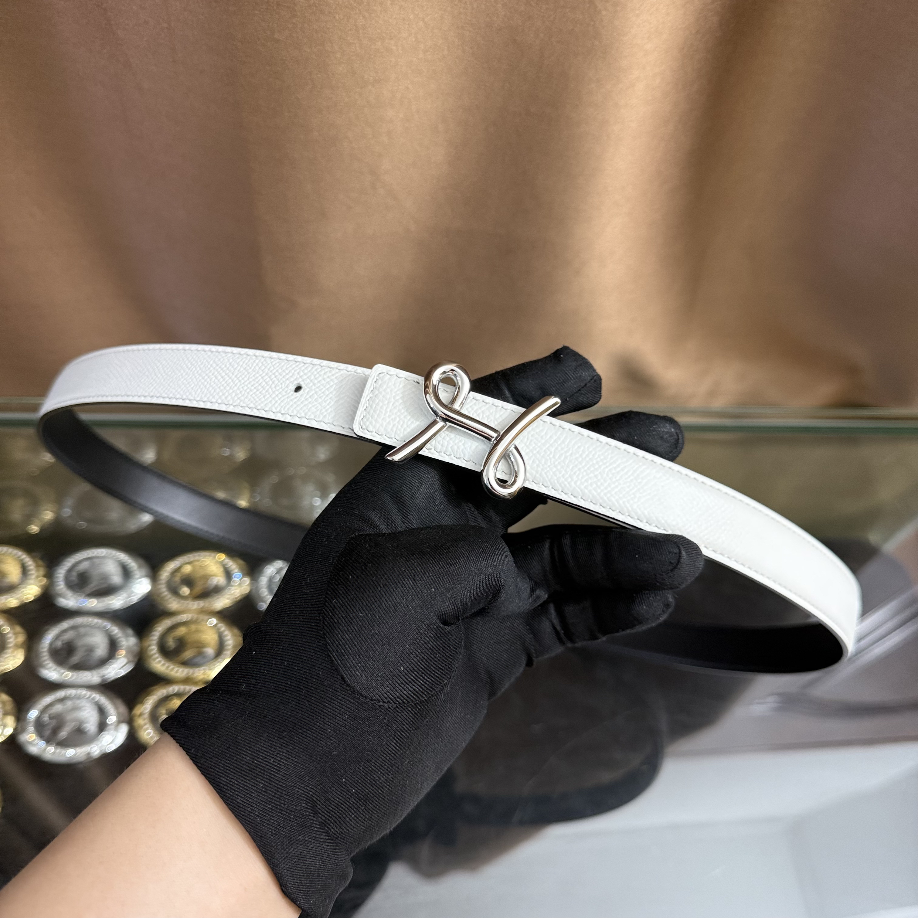 新款女士高档皮带休闲工字扣H扣牛皮腰带潮流时尚休闲百搭韩装饰