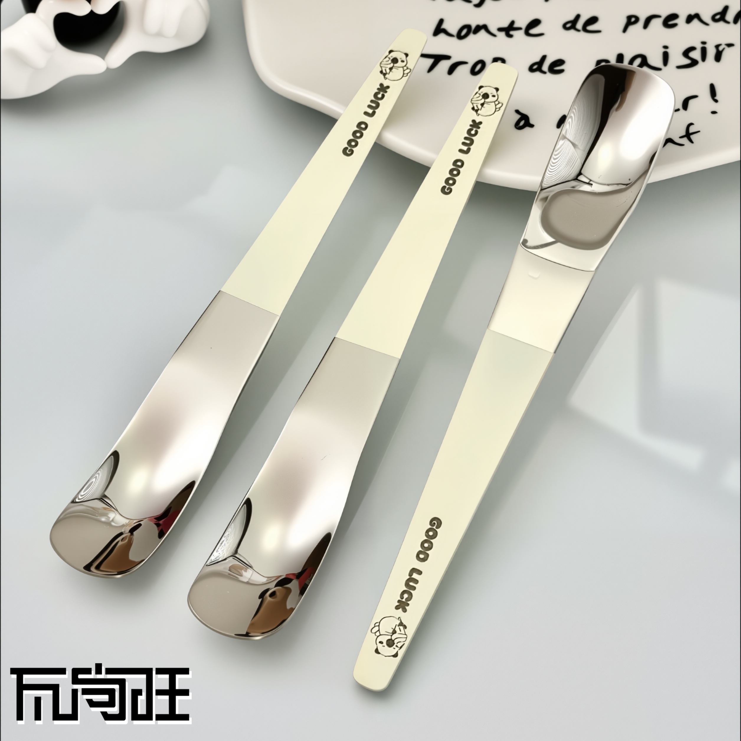 瓦尚旺家用甜品勺长柄拌酸奶咖啡小勺304钢蛋糕勺罐子卡皮巴拉勺
