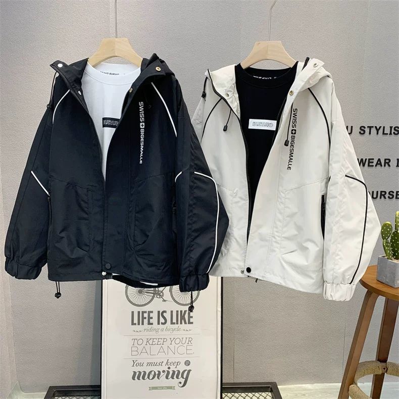 儿童冲锋衣2025春秋新款款男女童百搭外套宽松连帽拉链衫时尚上衣