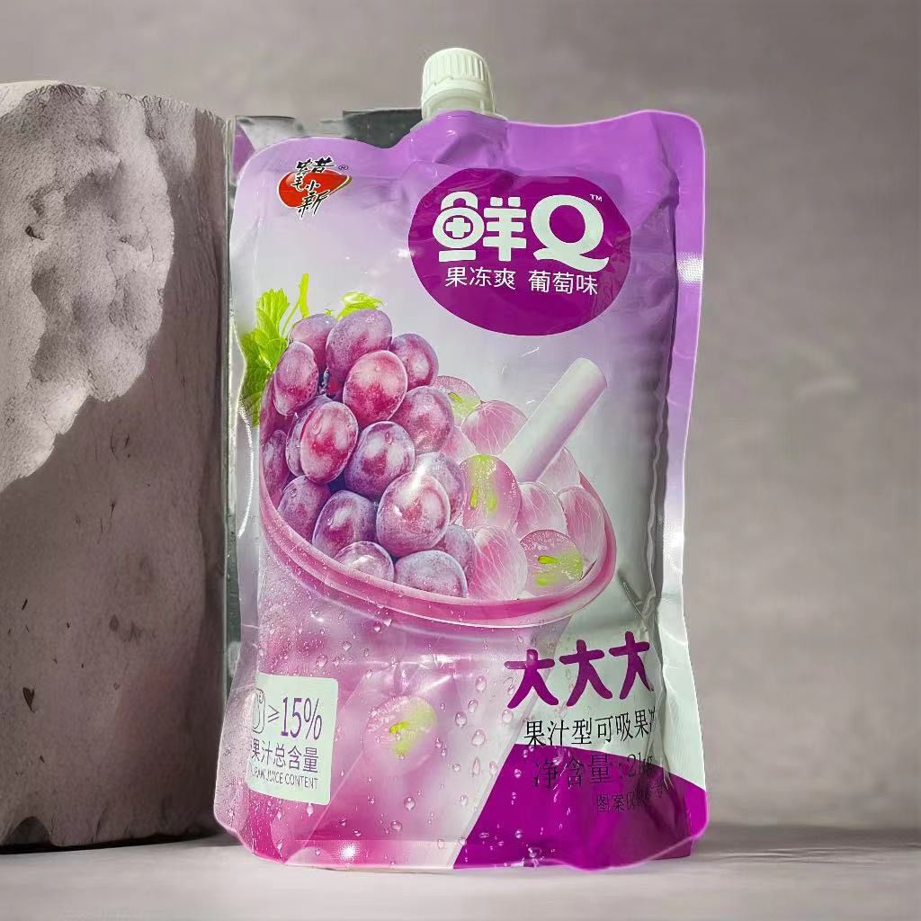 2Kg巨型果冻蜡笔小新超大可吸葡萄味果汁型果冻解馋休闲零食