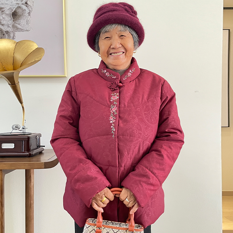 奶奶棉服女中老年人冬季外套妈妈冬装加厚2025新款老人老太太棉衣
