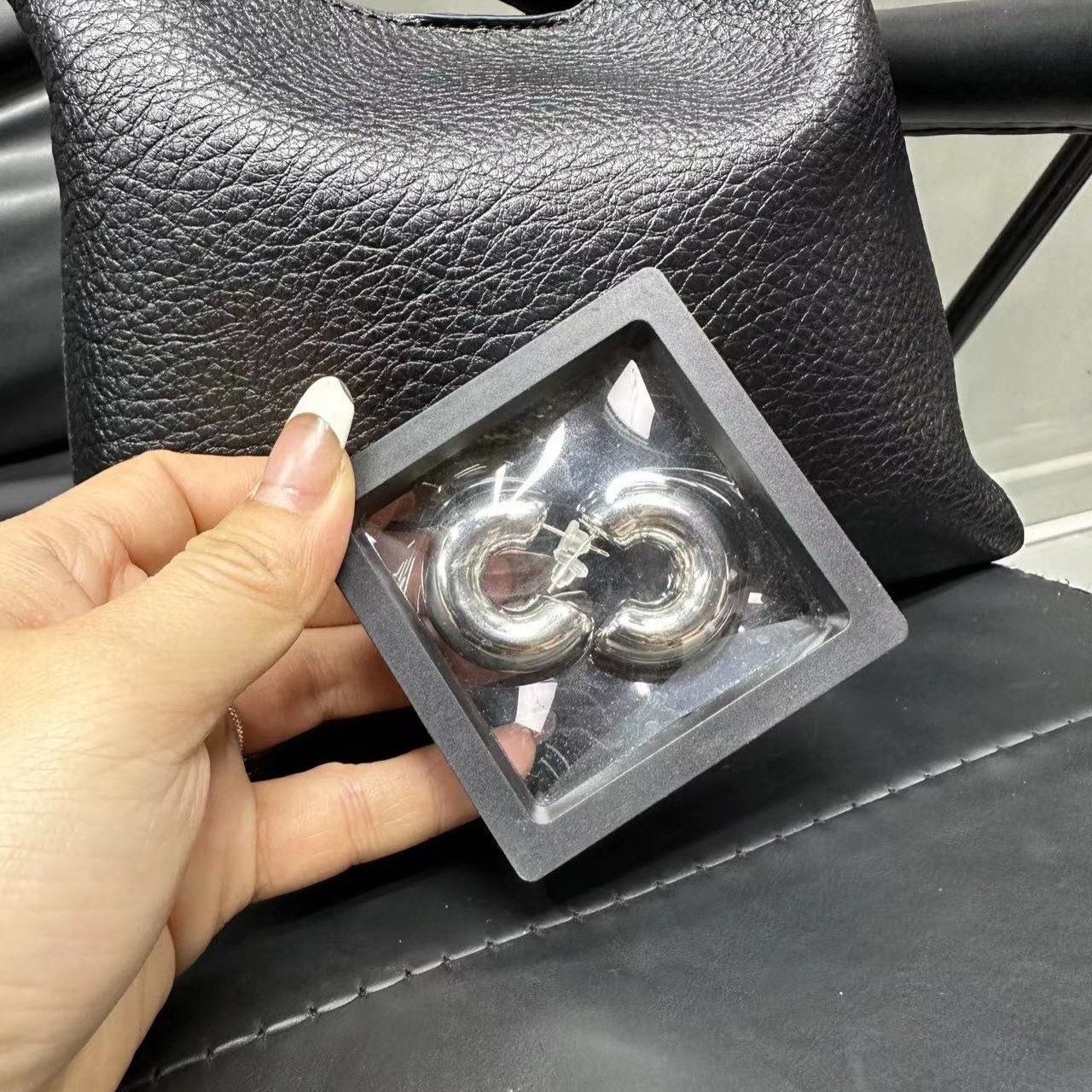 925银耳饰 钛钢耳饰（非金银饰品）美丽同款个性耳环