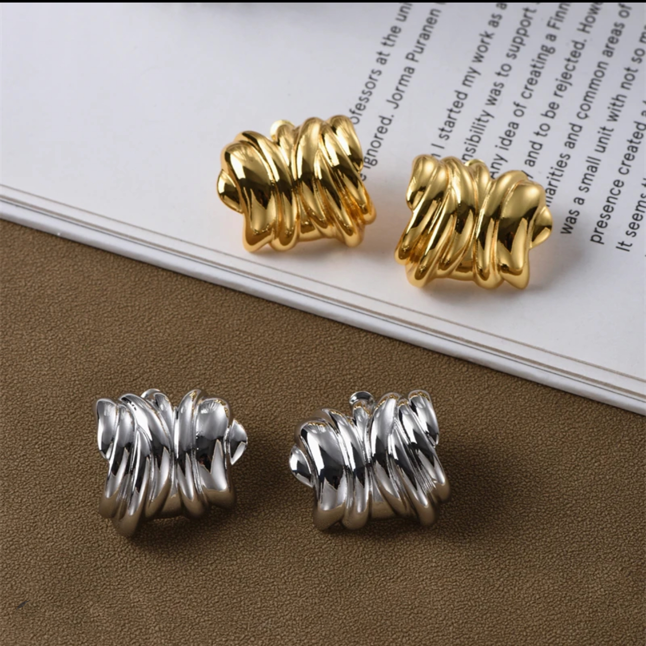 铜合金耳饰 精品/小众设计独特夸张个性褶皱不规则耳钉925银针女