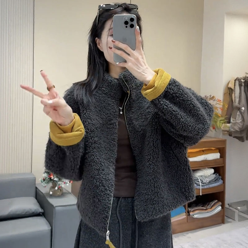 冬季时尚短款保暖毛毛一体立领短外套加厚休闲宽松拼接毛绒上衣女