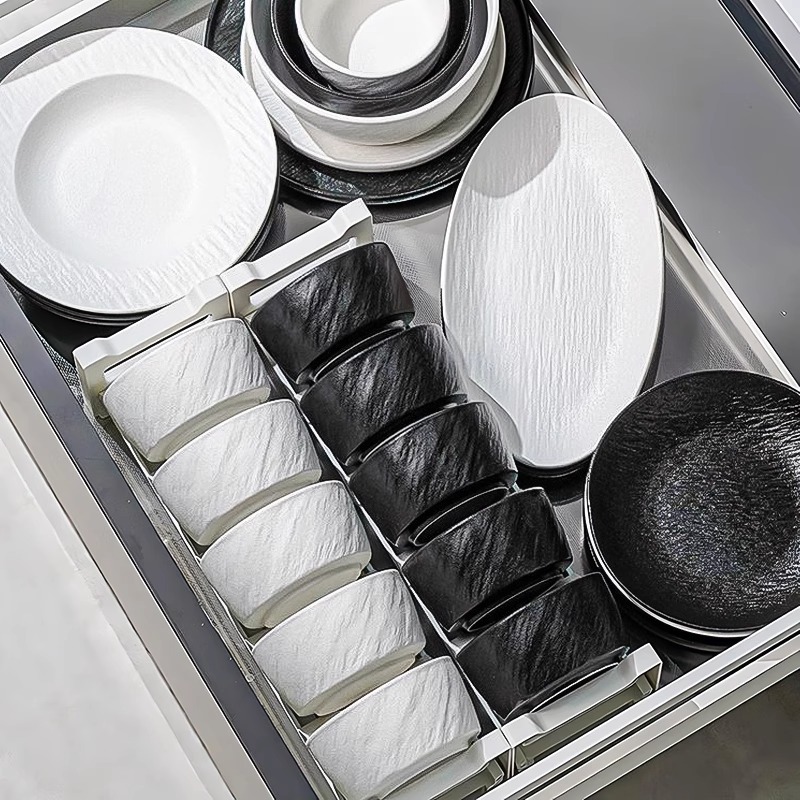 日式碗盘餐具全套2025新款陶瓷碗筷全套轻奢网红家用新款一套餐具