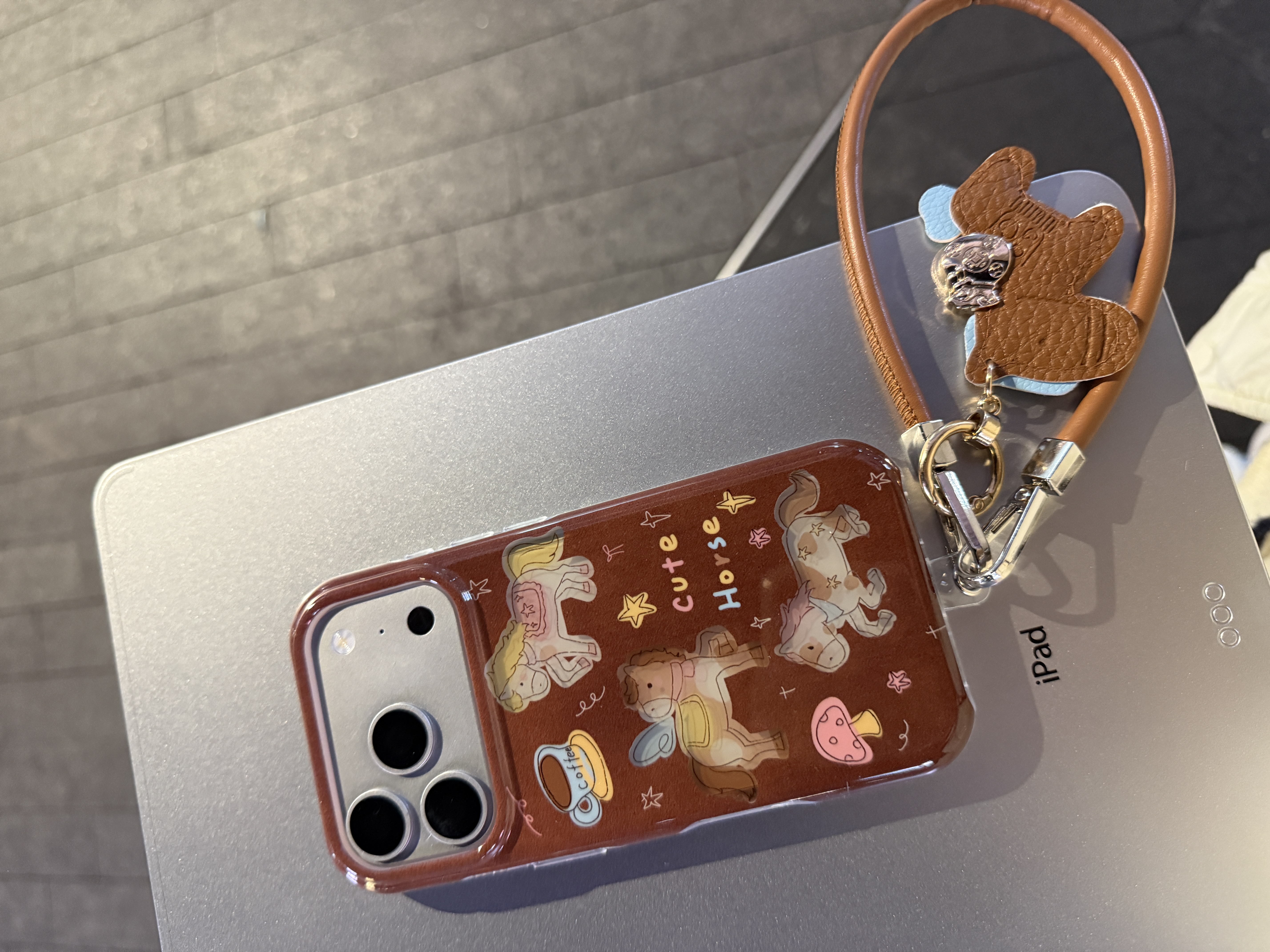 卡通可爱新年星星小马IMD双层适用iPhone17promax手机壳苹果16/15