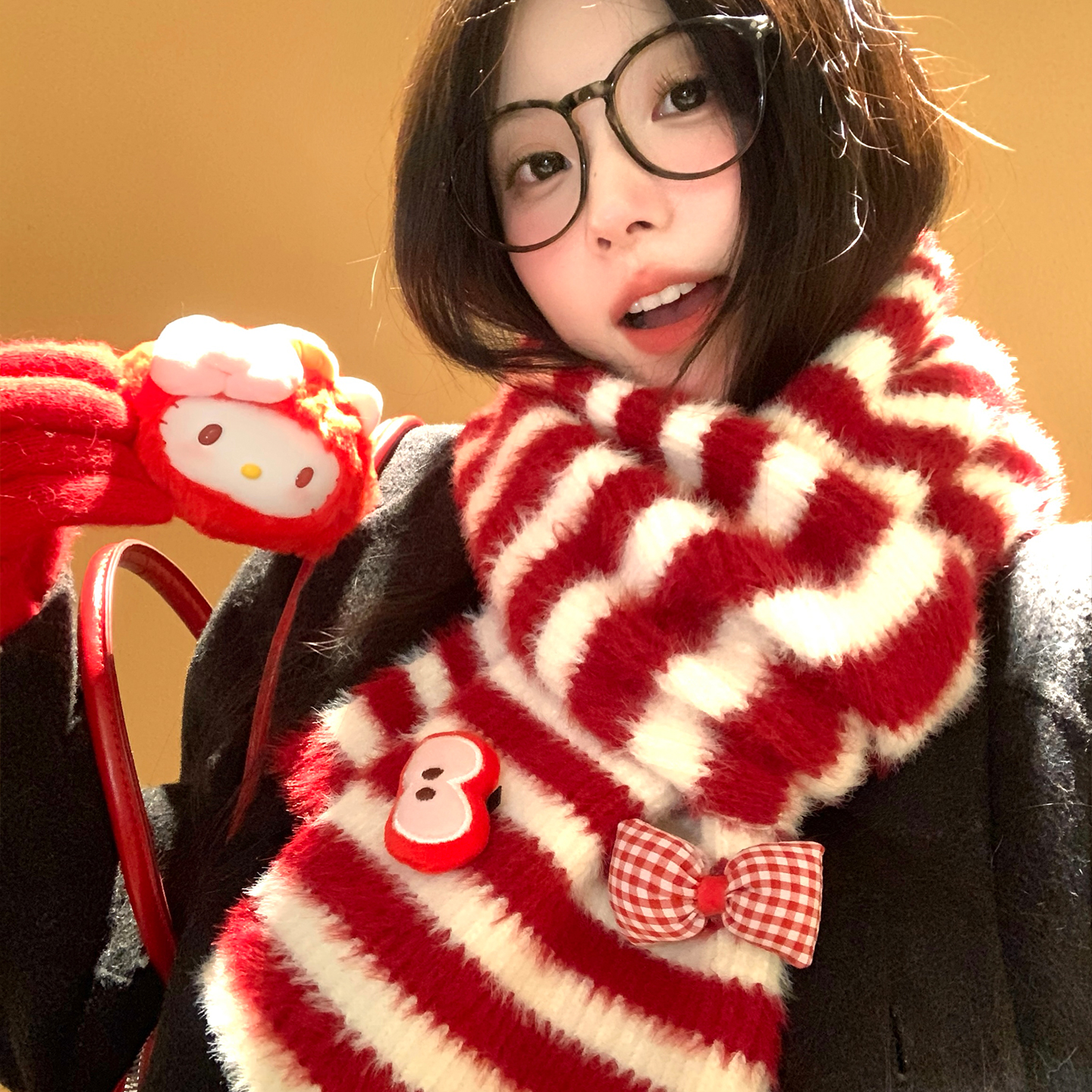 可爱红色苹果条纹蝴蝶结毛绒针织围巾女冬加厚保暖防寒氛围感围脖