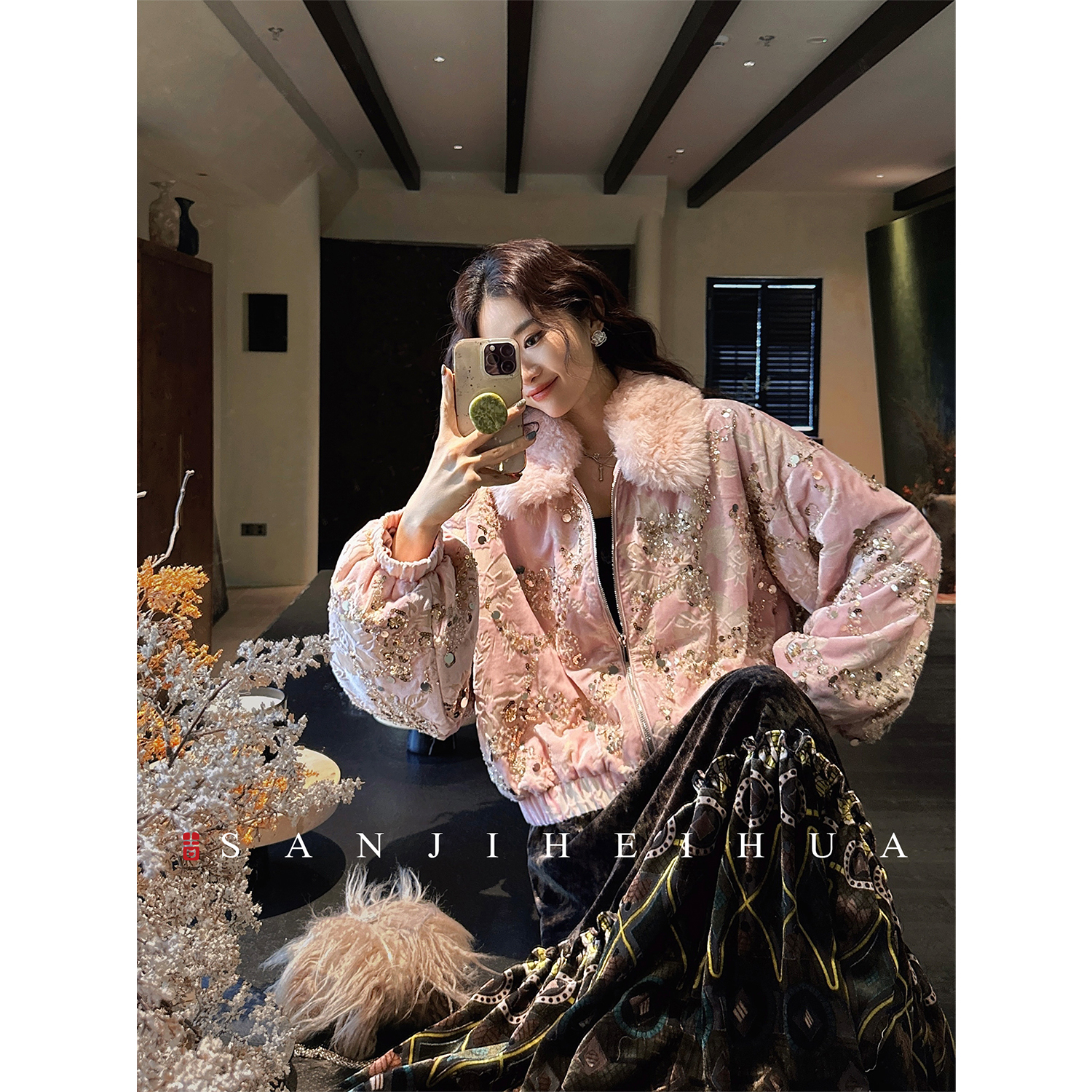 三吉黑花【常乐】新中式棉外套钉珠刺绣烧花丝绒毛领2025新款爆款