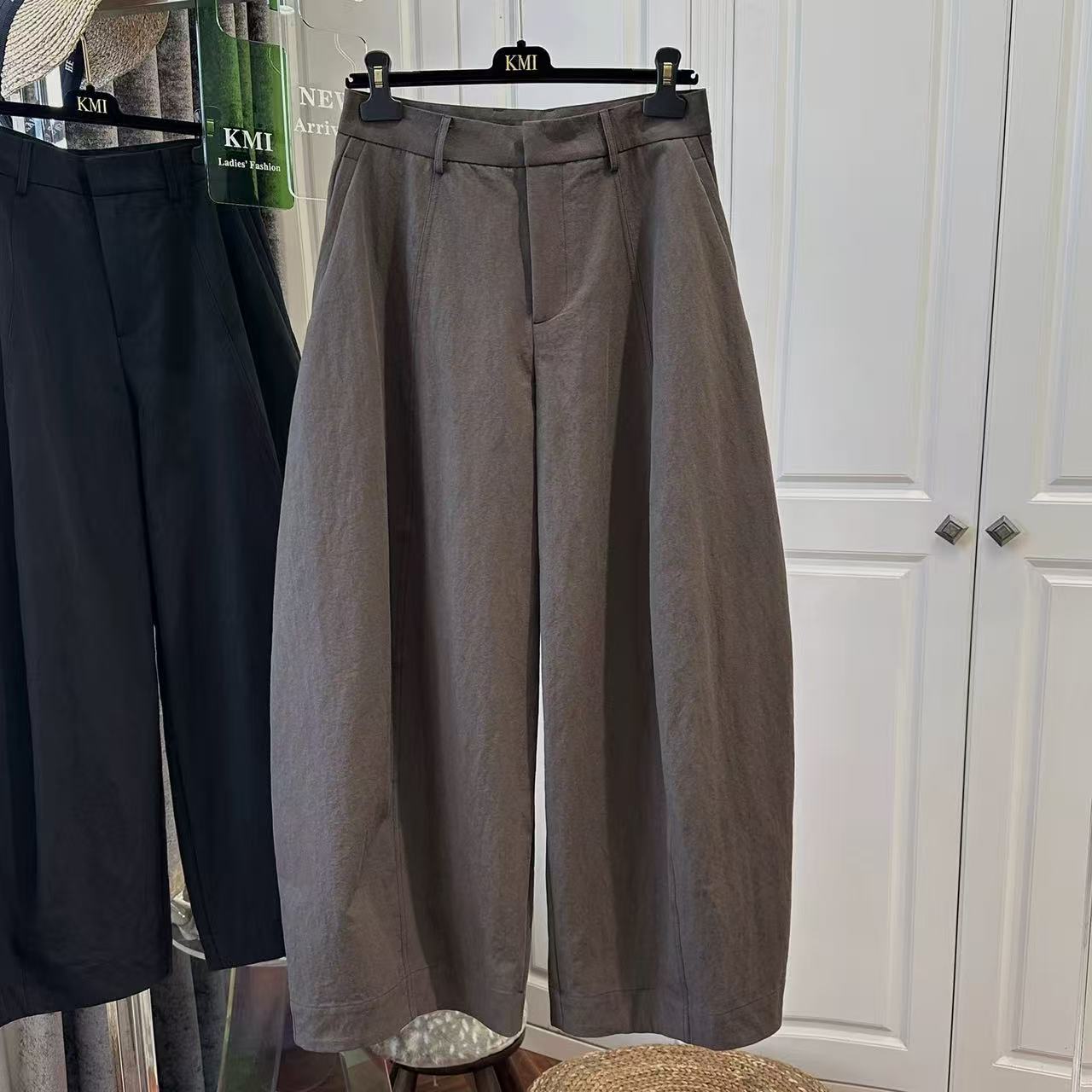 高级感气质韩系阔腿弯刀裤2025秋季新款时尚简约宽松显瘦休闲长裤