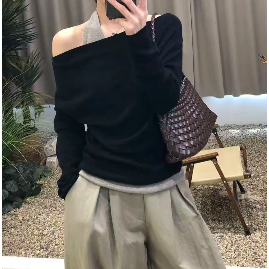 法式松弛感慵懒斜肩假两件挂脖背心2025时尚显瘦毛衣氛围感气质女