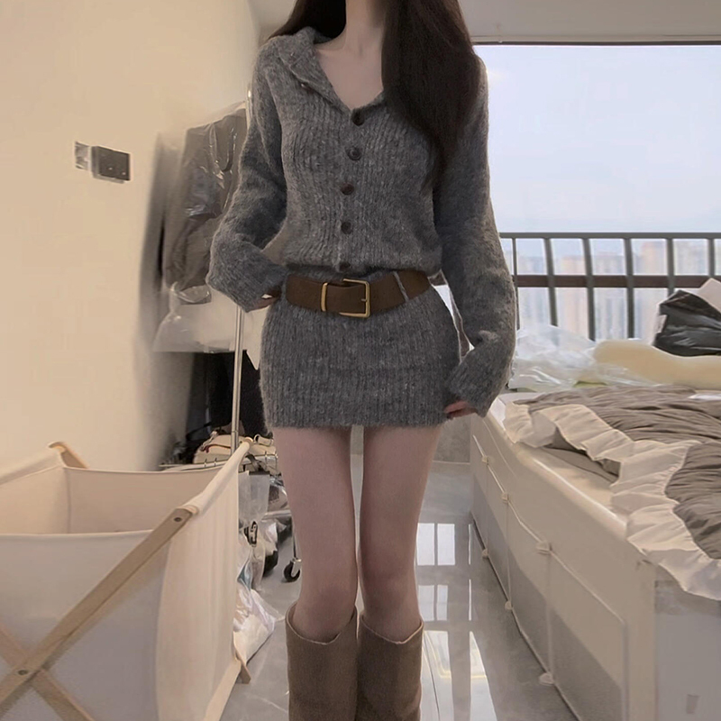 法式纯欲风一字肩针织毛衣连衣裙女秋冬2025年新款设计感包臀短裙