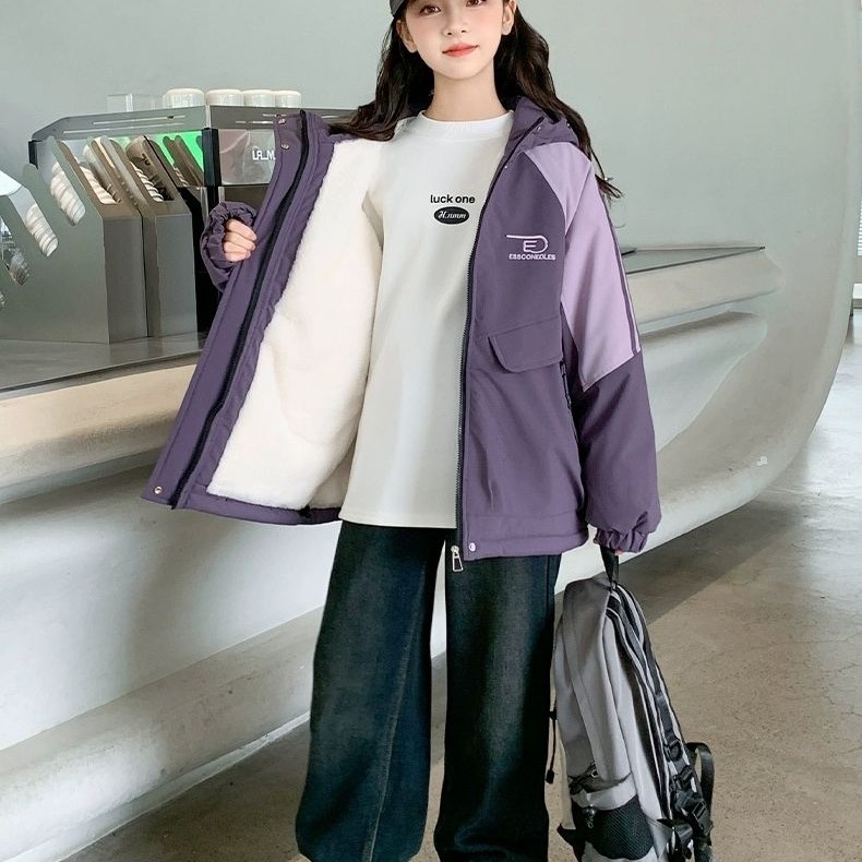 女童冬季穿搭棉服2025加绒加厚款中大童女工装棉袄休闲百搭风女童