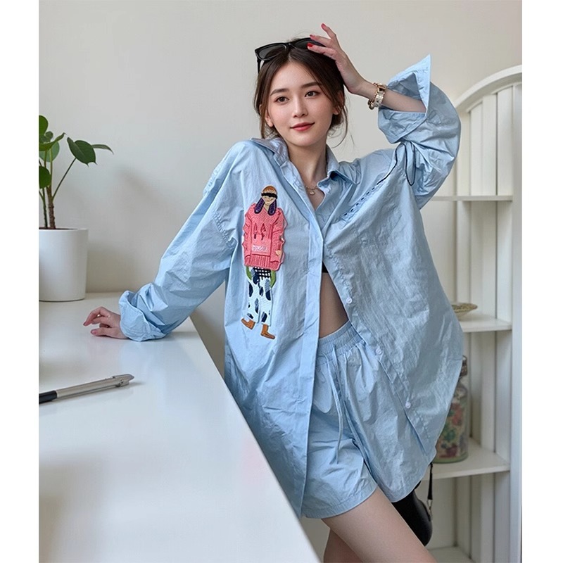 蓝色衬衫套装女夏2025新款网红炸街休闲宽松薄款防晒衣短裤两件套