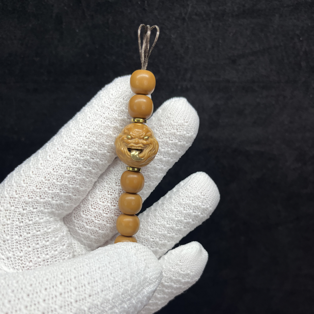 全品二等恶僧雕刻单籽搭配老型猴头微微瑕猴头手串