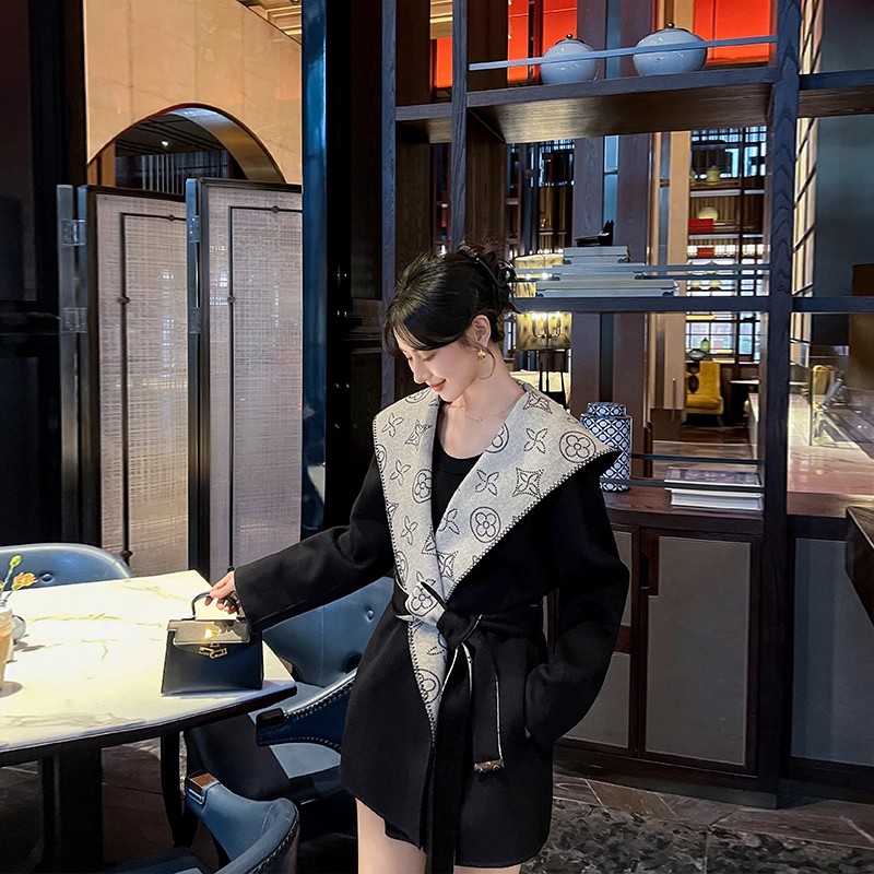 法式老花连帽双面羊毛大衣女冬季新款老钱风高级感羊毛呢外套大衣