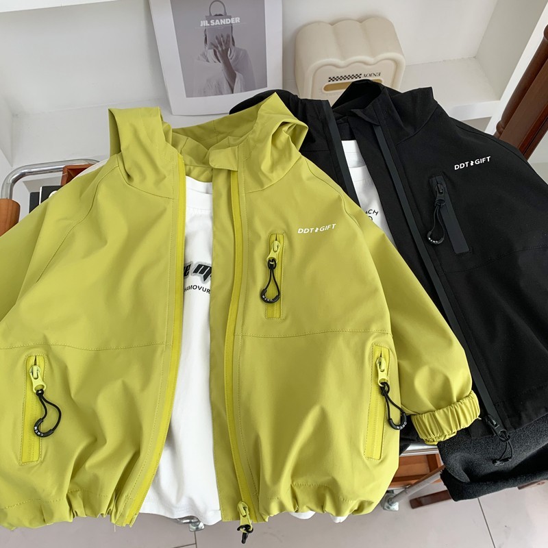 男童春秋外套2025新款儿童连帽冲锋衣中小童韩版休闲帅气拉链衫潮