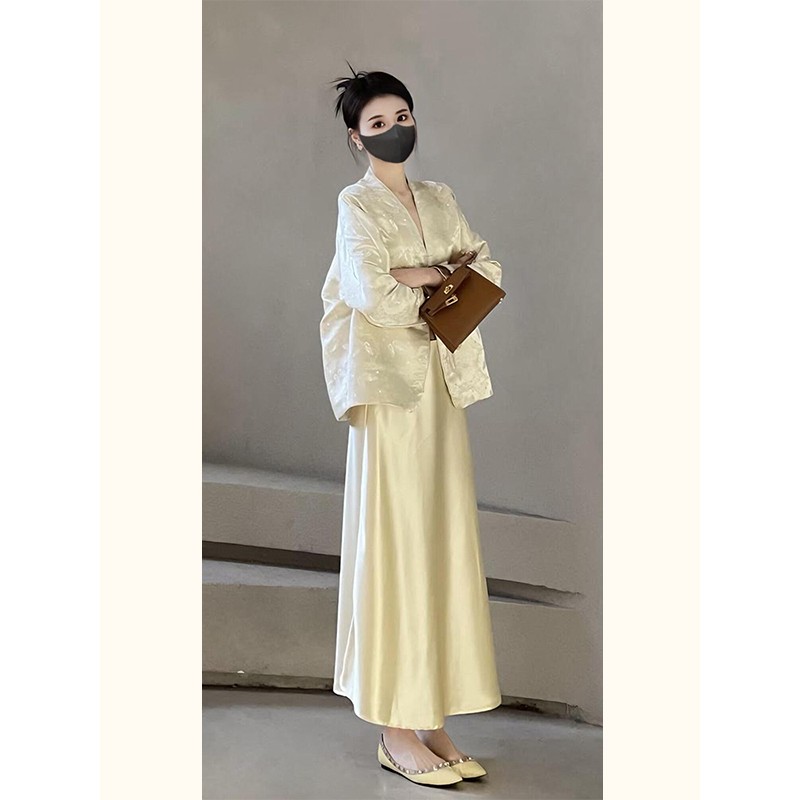 开春韩系风格穿搭一整套醋酸黄色外套半裙两件套装女春装2026新款