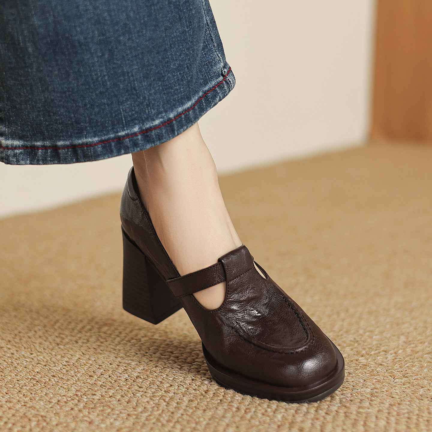 修悦英伦风羊皮乐福鞋女粗跟高跟百搭懒人单鞋复古通勤黑色小皮鞋