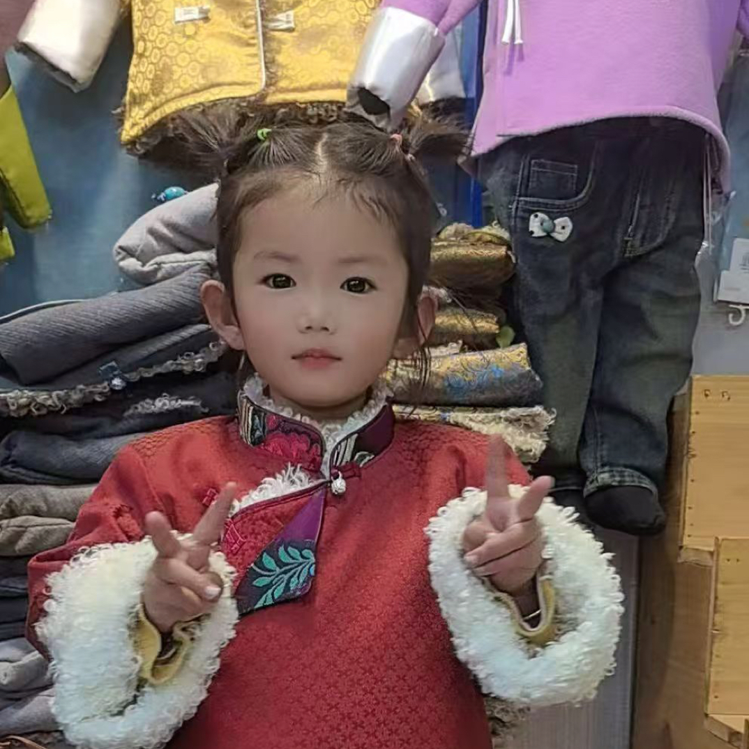 女宝藏式新款外套