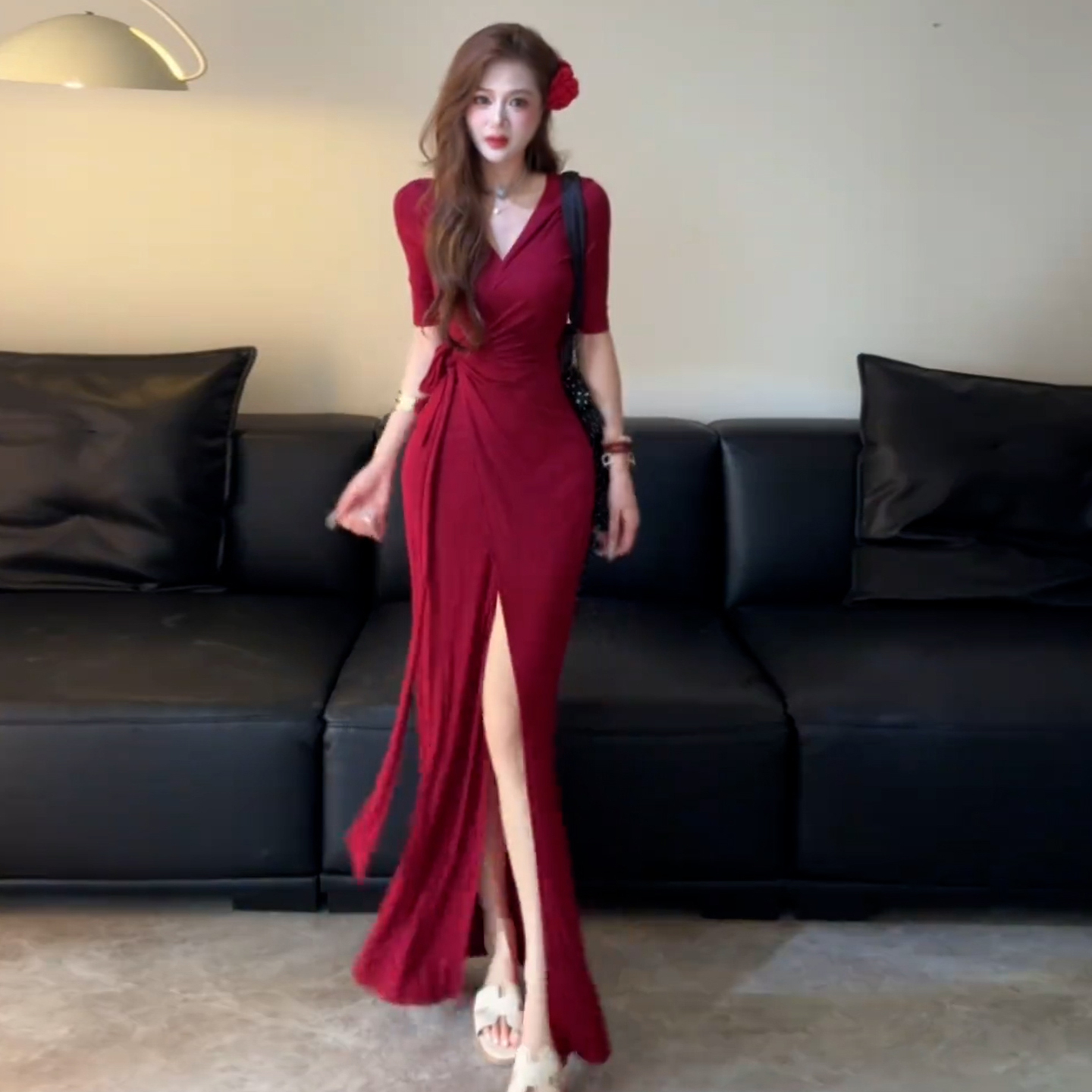 法式高贵气质紫色v领连衣裙女夏季2025新款开叉掐腰纯欲包臀长裙