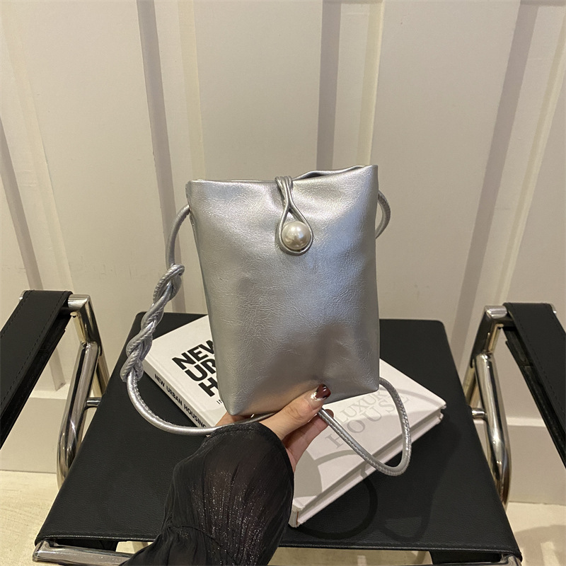 新中式迷你小包包女2025新款高级感百搭零钱包休闲单肩斜跨手机包