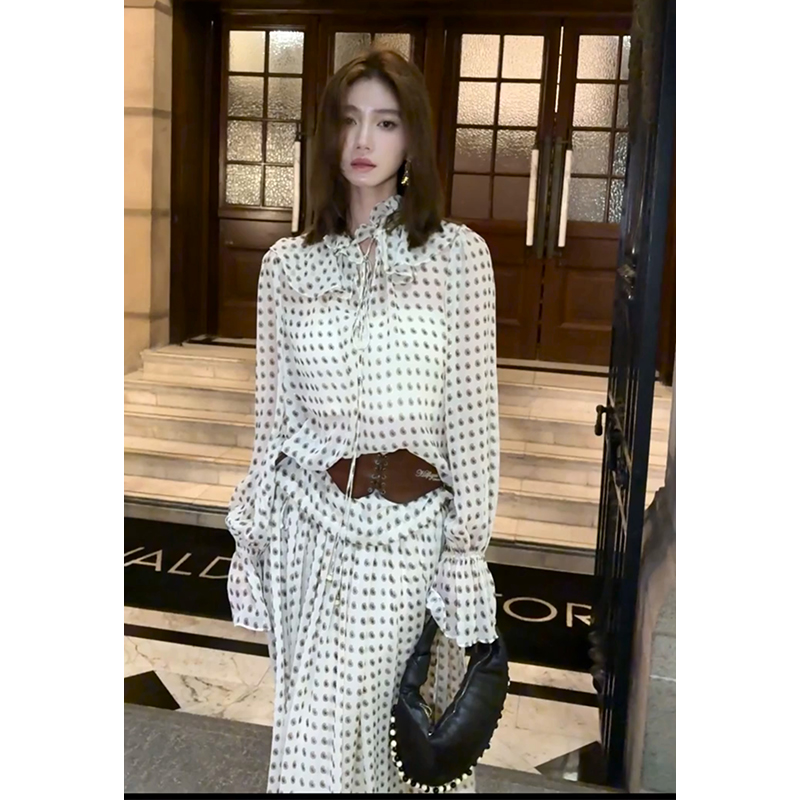 MARIE.COCO韩系绝美一整套波点别致系带长袖上衣搭配半身裙套装潮