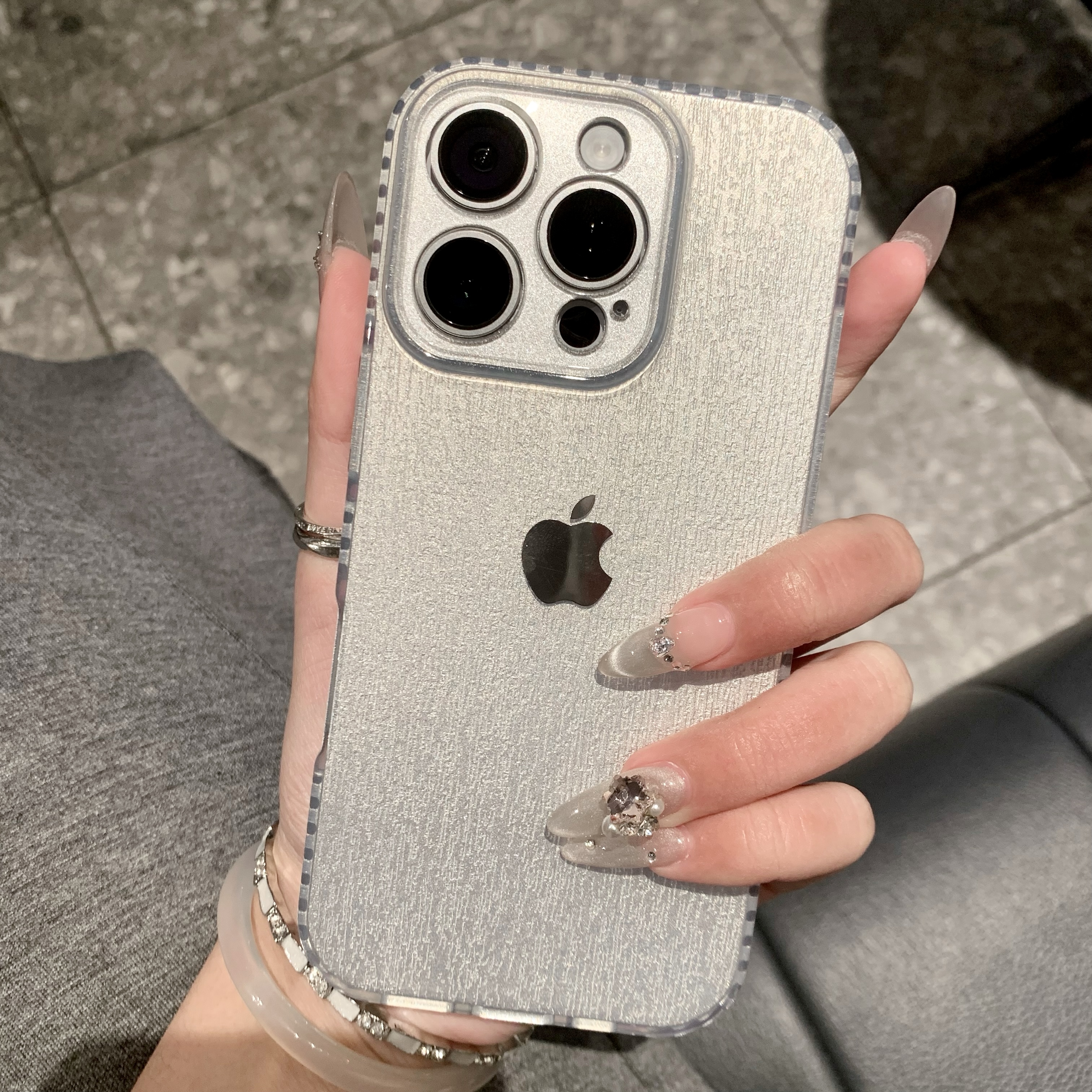 高级感纹理个性适用iPhone16手机壳苹果15pro创意14小众13简约女