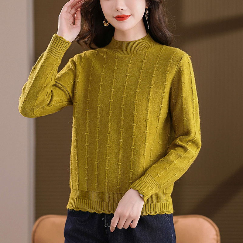洋气毛衣女秋冬短款独特漂亮小上衣2025新款妈妈半高领打底衫内搭