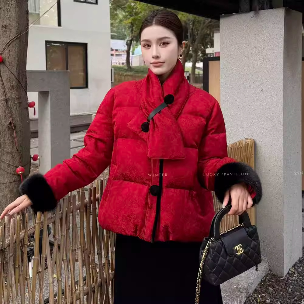 时尚新中式短款羽绒服女2025冬季新款毛袖带圆领加厚保暖国风外套