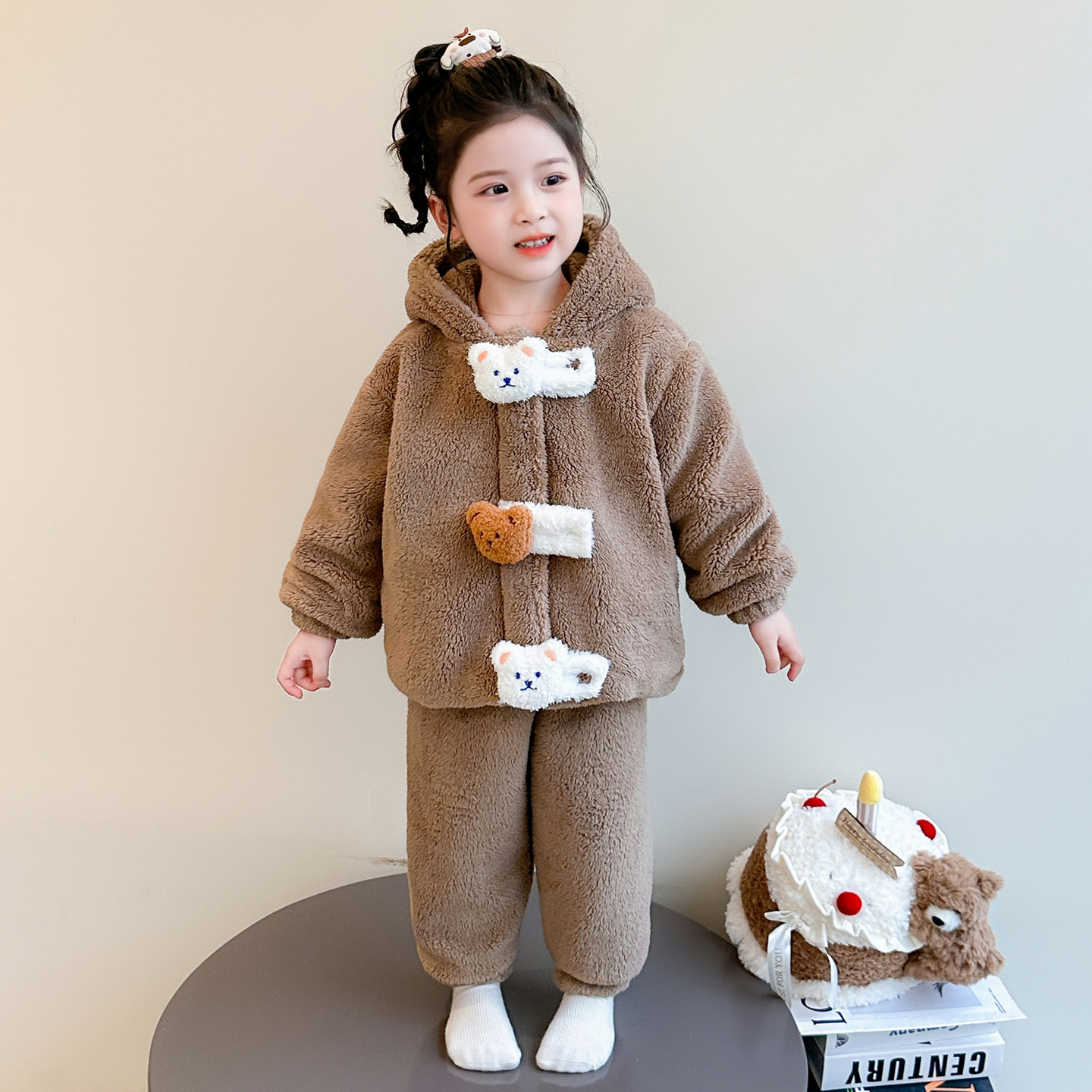 女童珊瑚绒睡衣秋冬季新款加绒加厚女孩宝宝法兰绒套装儿童家居服