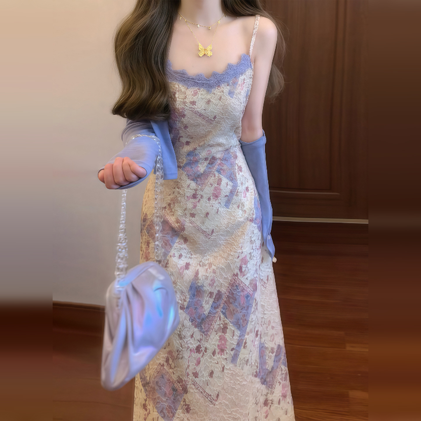 法式高级感碎花吊带连衣裙子女夏季2025新爆款小个子气质包臀长裙