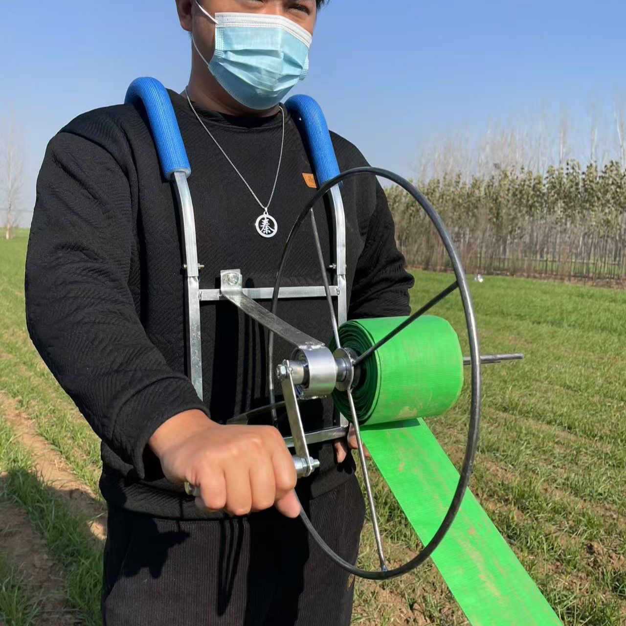 手摇水带收卷器肩背式卷管神器浇地灌溉工具收管架快速便捷收卷器