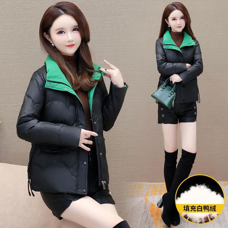 羽绒服女小个子轻薄短款新款气质时尚亮面免鸭绒冬季外套