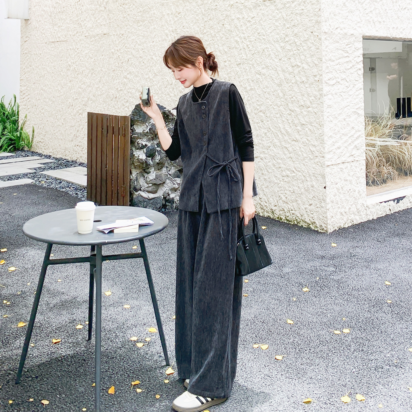 清冷贵气感穿搭套装女秋季2025新款老钱风马甲打底衫阔腿裤三件套