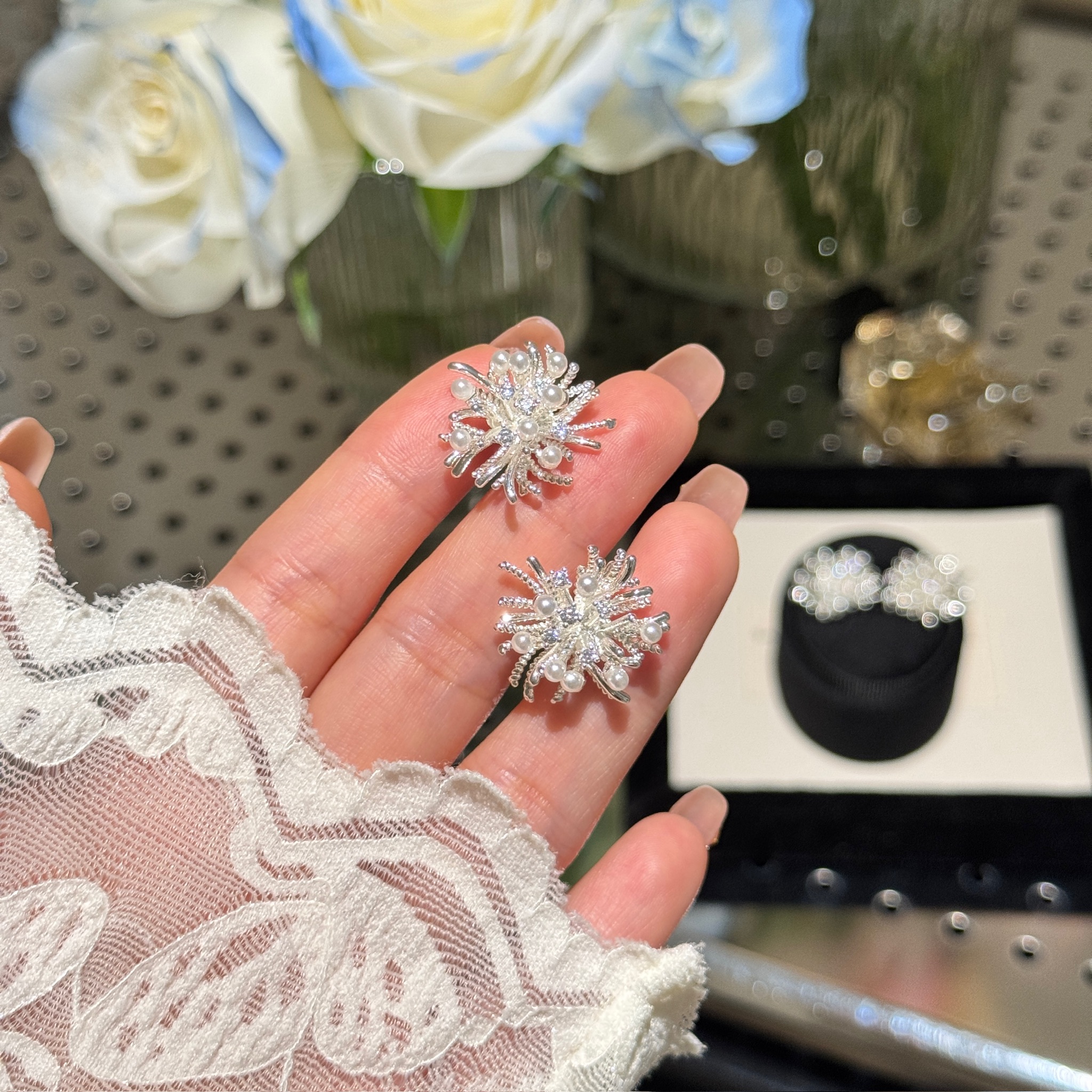 铜合金锆石耳饰 【狂欢季好物】烟花珠耳钉韩系高级简约百搭女耳环