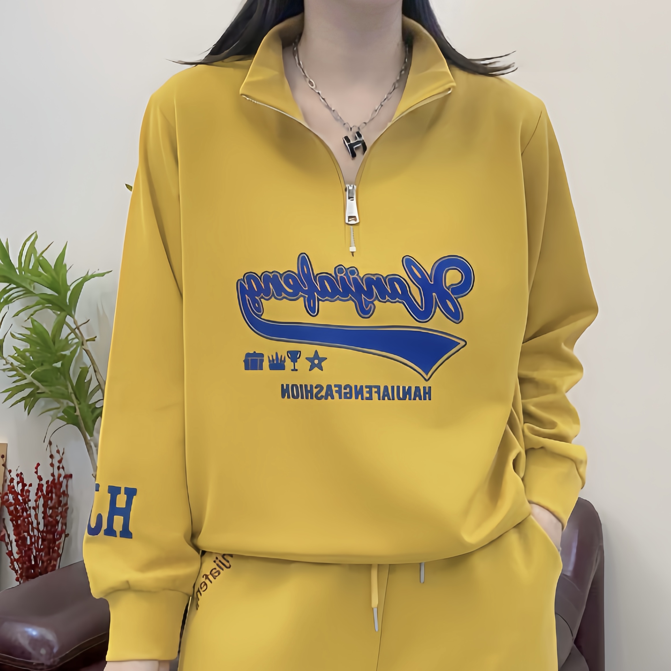 《韩家》#9501新款秋冬百搭拼接宽松时尚休闲袖子印花半拉链卫衣